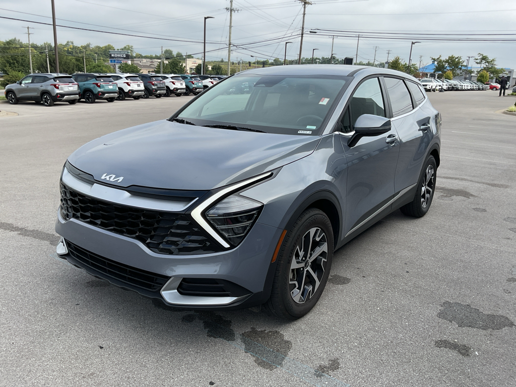 2025 Kia Sportage EX photo 3