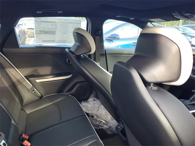 2025 Kia K4 GT-Line photo 23