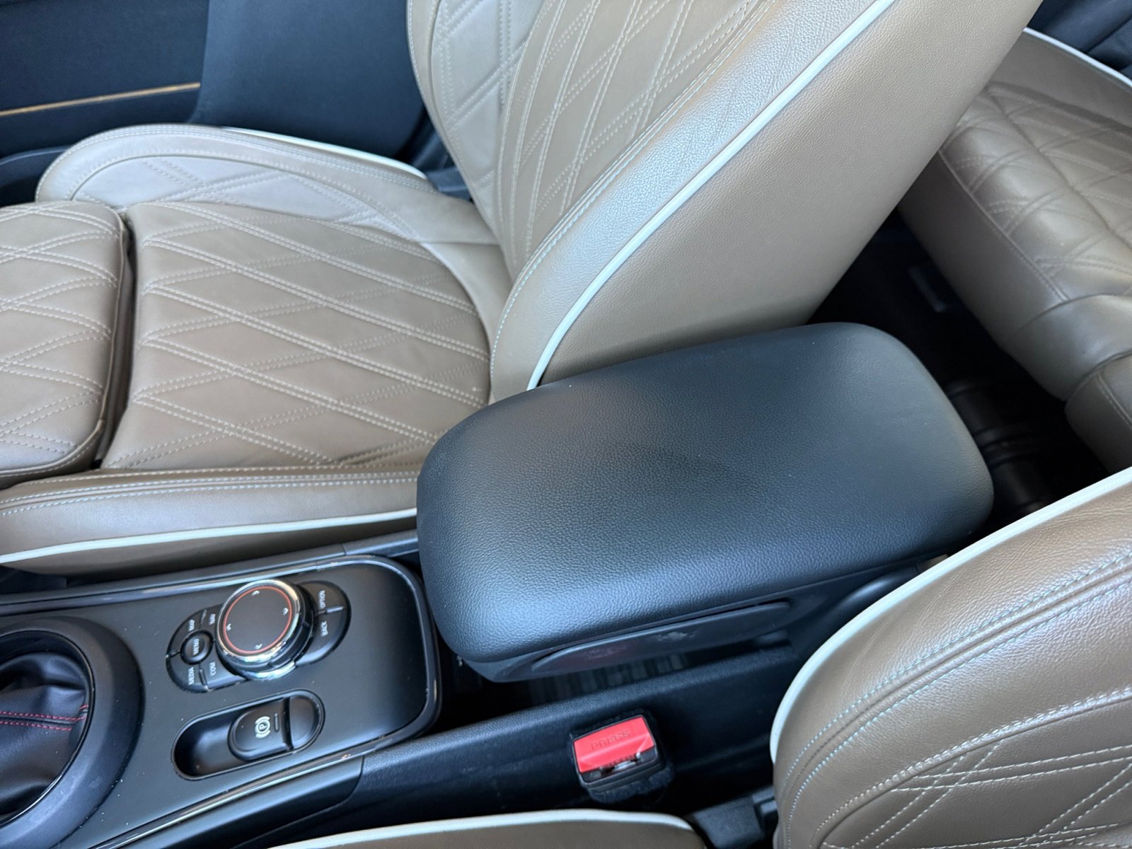 2019 Mini Cooper John Cooper Works ALL4 photo 14