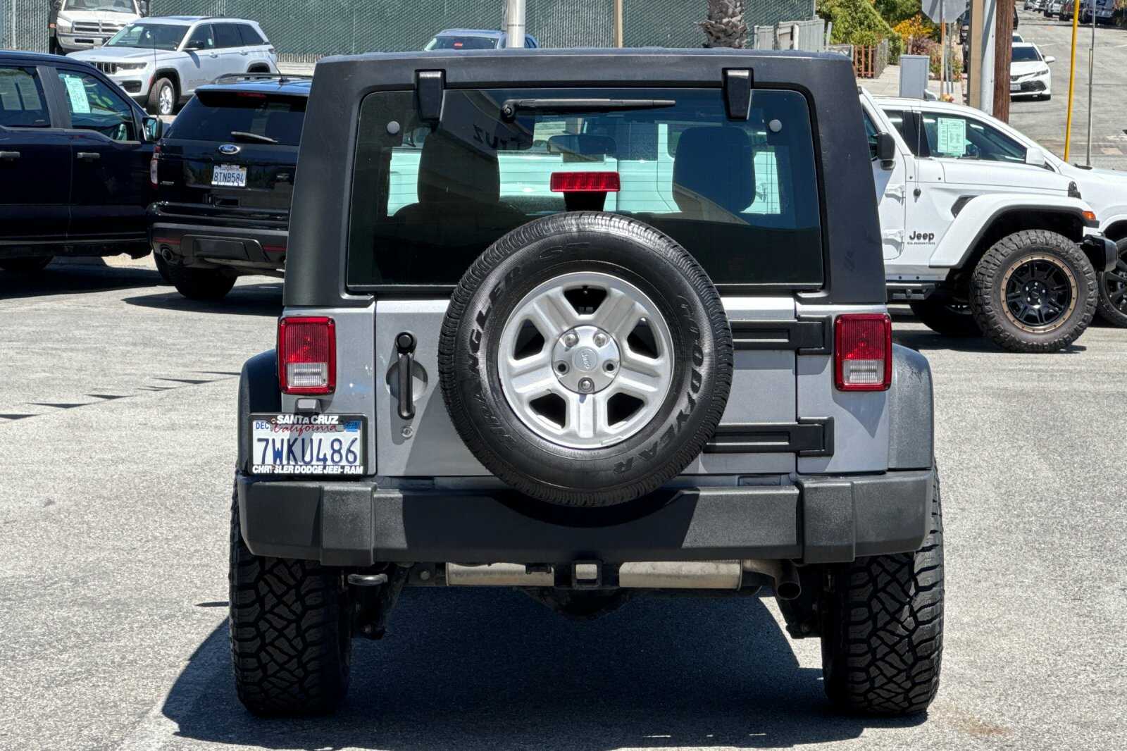 2017 Jeep Wrangler Unlimited Sport photo 5