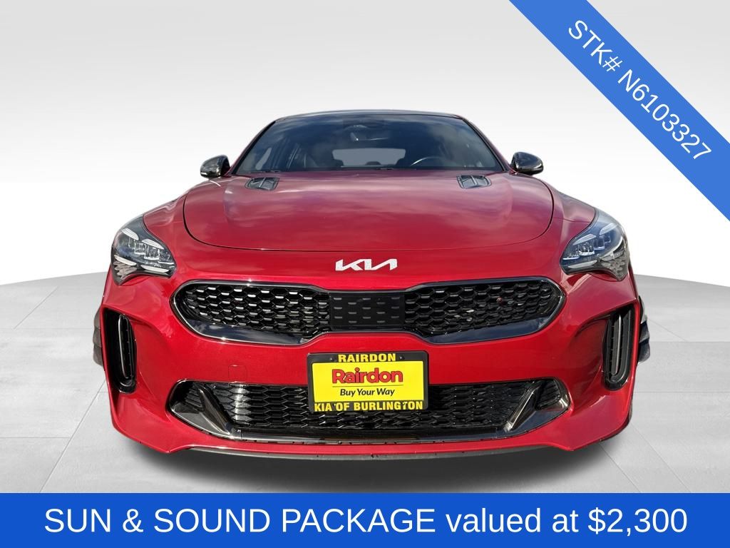 2022 Kia Stinger GT-Line photo 2