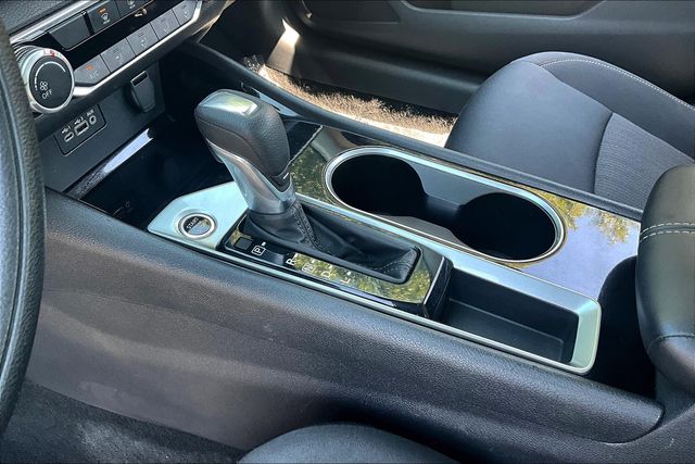 2024 Nissan Altima 2.5 SV photo 13