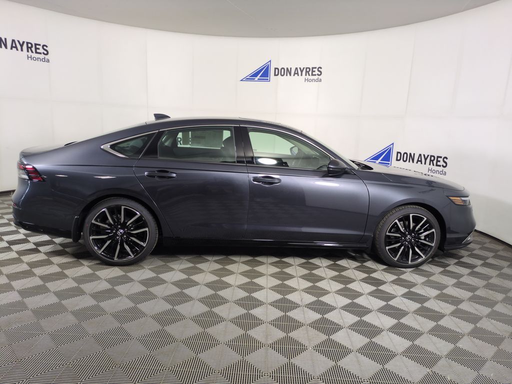2025 Honda Accord Hybrid Touring photo 6