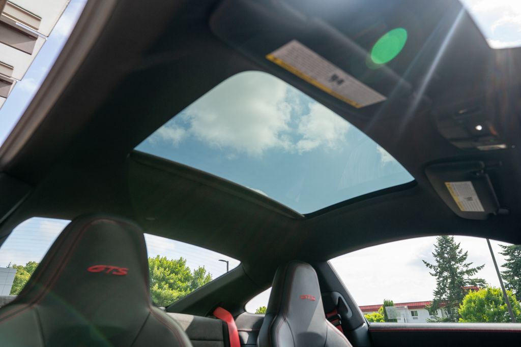 2023 Porsche 911 4 GTS photo 12