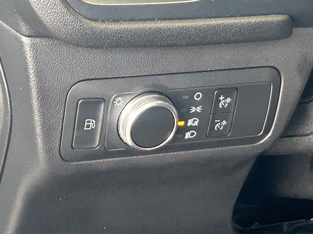 2022 Ford Escape SE Hybrid photo 32