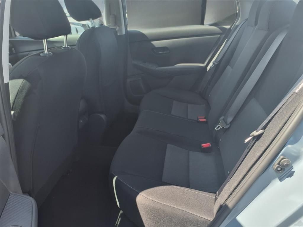 2025 Nissan Sentra SV photo 15
