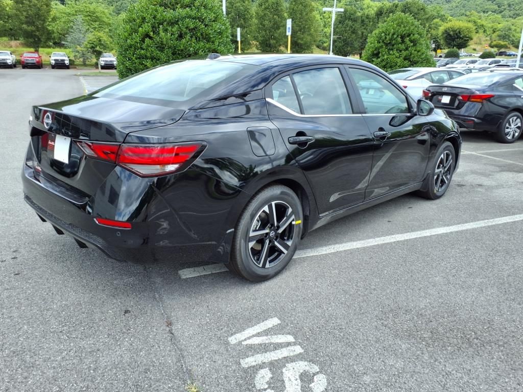 2025 Nissan Sentra SV photo 3