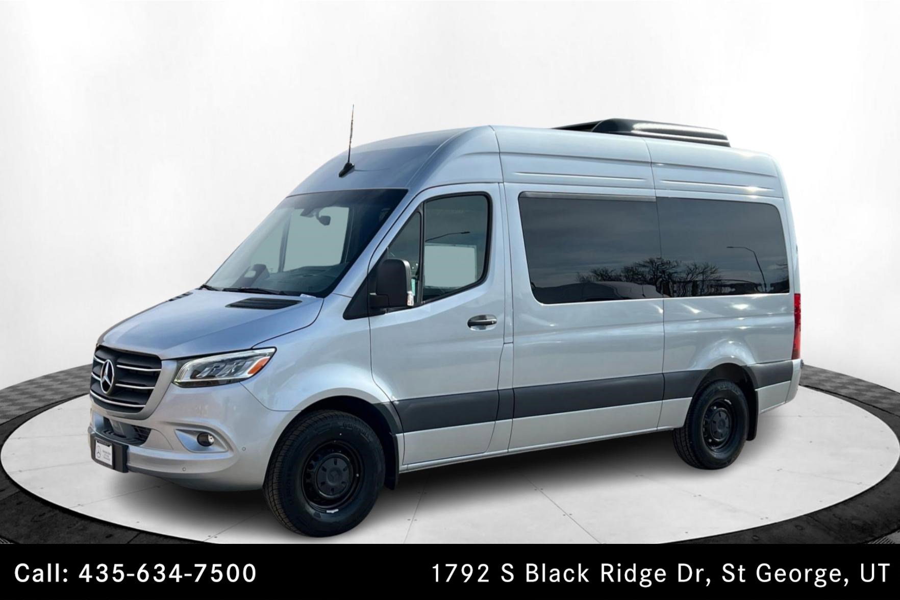 2025 Mercedes-Benz Sprinter Passenger Van Base's photo
