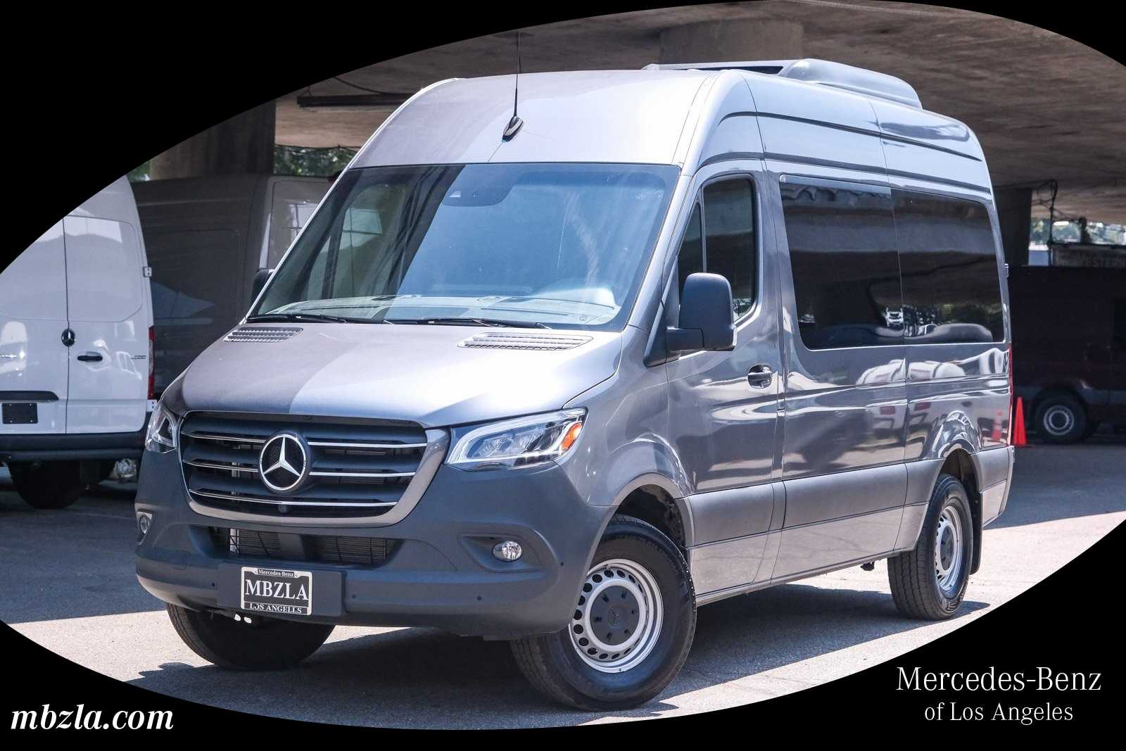 2024 Mercedes-Benz Sprinter Passenger Van Base's photo