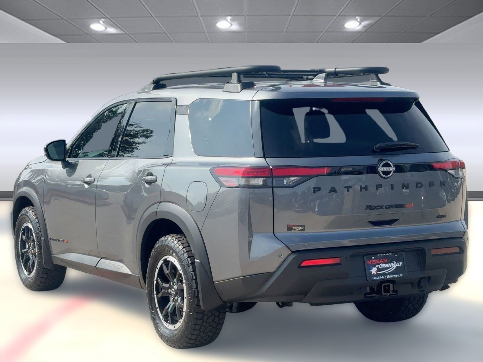 2025 Nissan Pathfinder Rock Creek photo 2