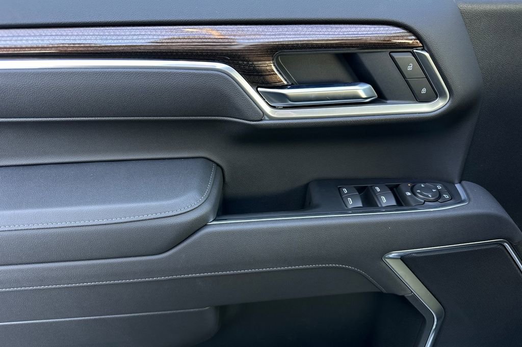 2025 Chevrolet Silverado 1500 photo 11