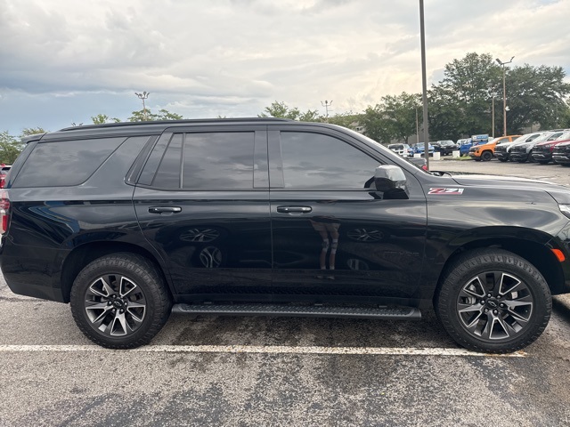 2021 Chevrolet Tahoe Z71 photo 3