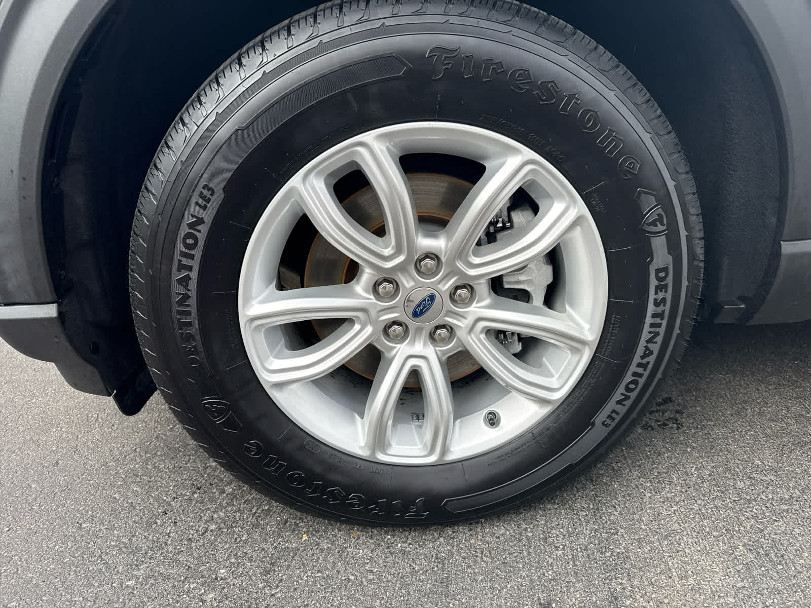 2020 Ford Explorer Base photo 9