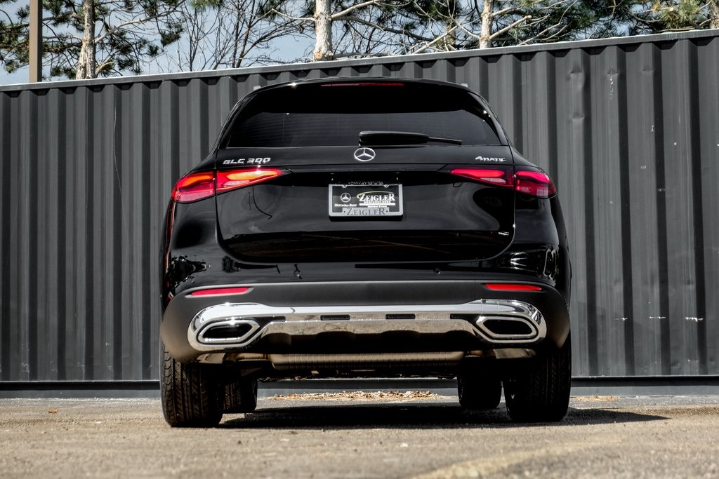 2025 Mercedes Benz GLC 300 4MATIC photo 8