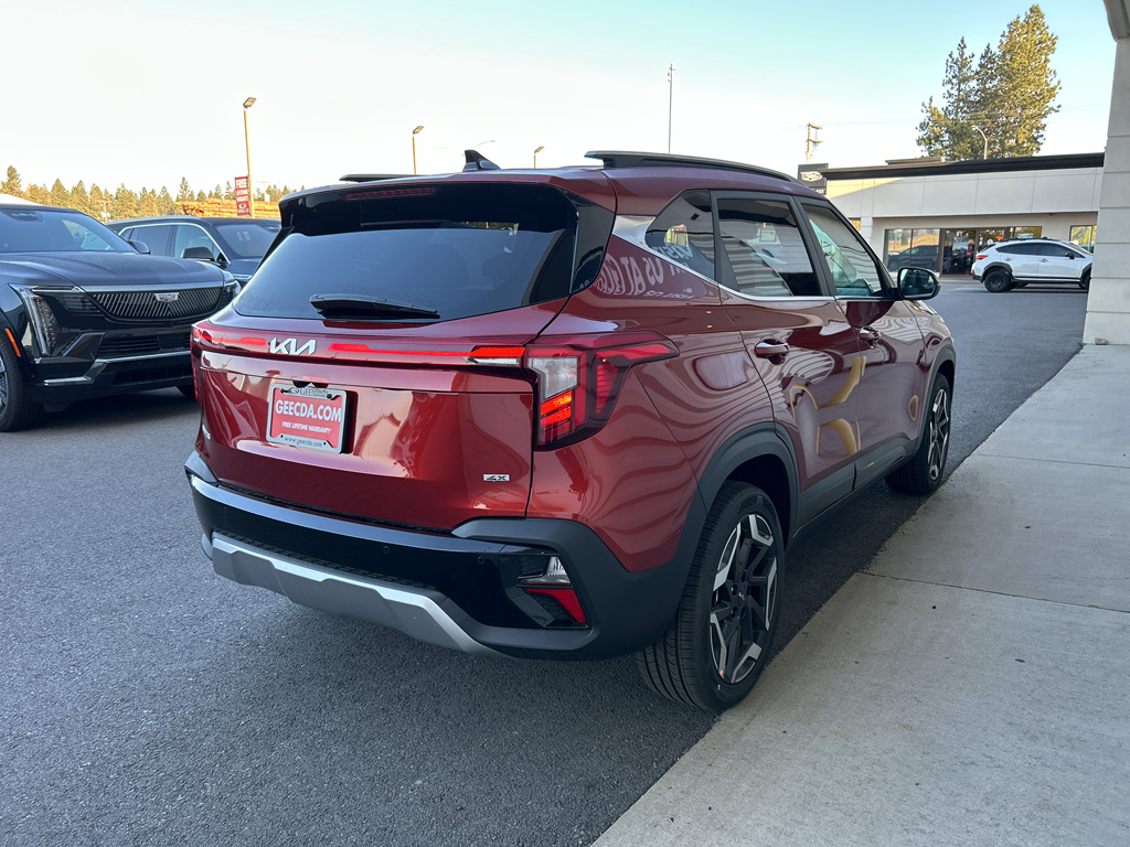 2026 Kia Seltos SX photo 3