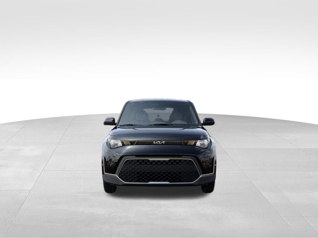 2025 Kia Soul LX photo 2