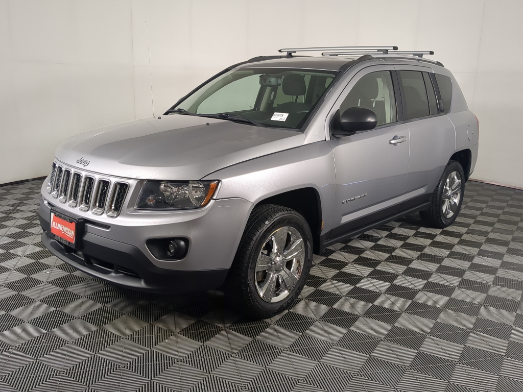 2016 Jeep Compass Sport photo 3