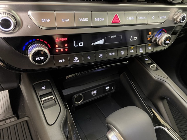 2025 Kia Telluride S photo 24