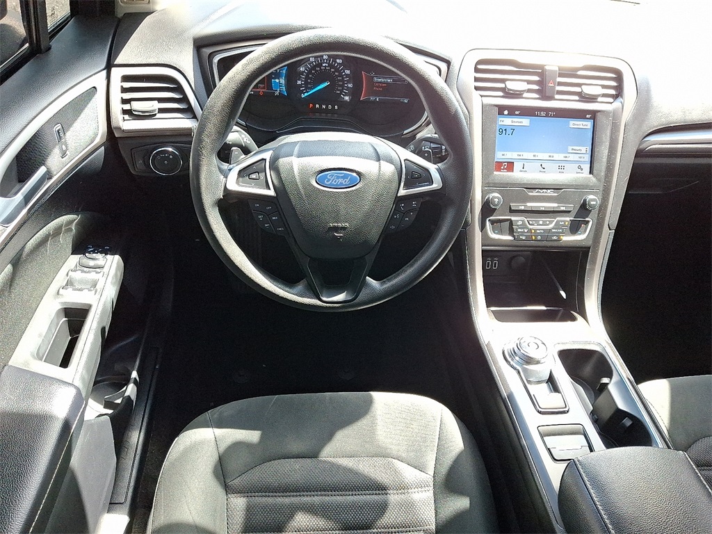 2019 Ford Fusion SE photo 11