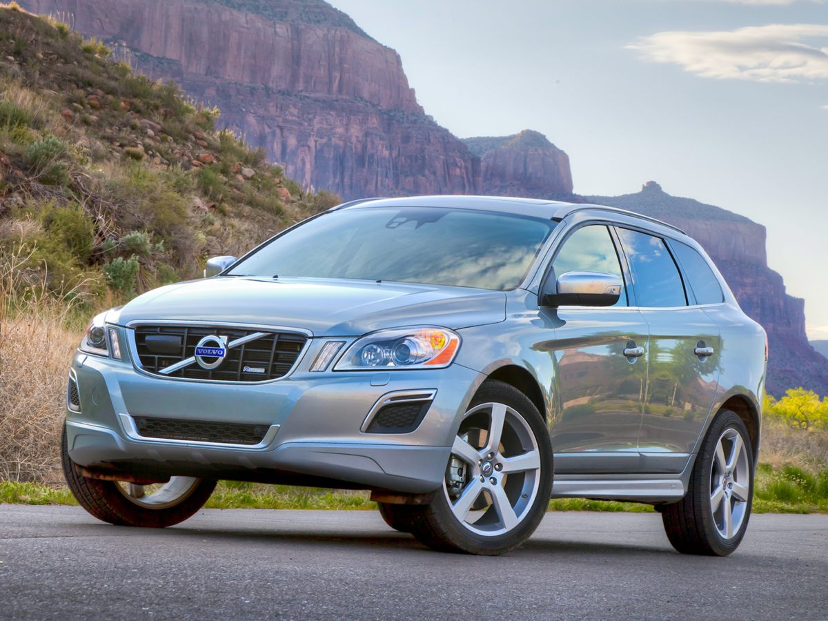 2011 Volvo XC60 R-Design's photo