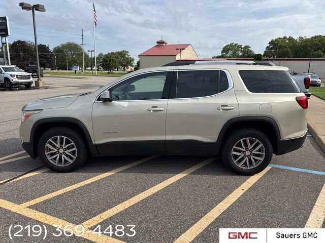 2017 Gmc Acadia SLE photo 2