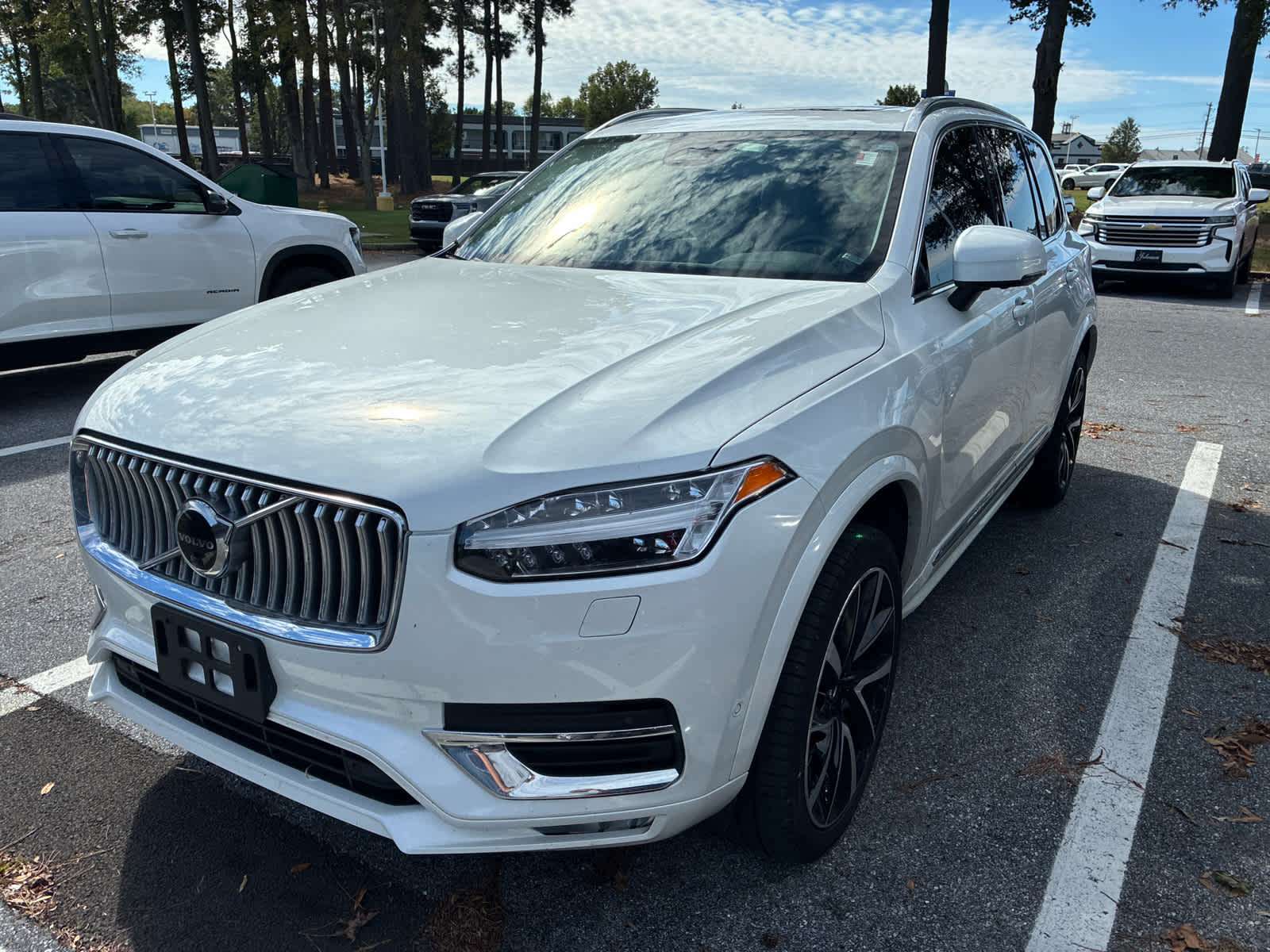 2023 Volvo XC90 Plus photo 2