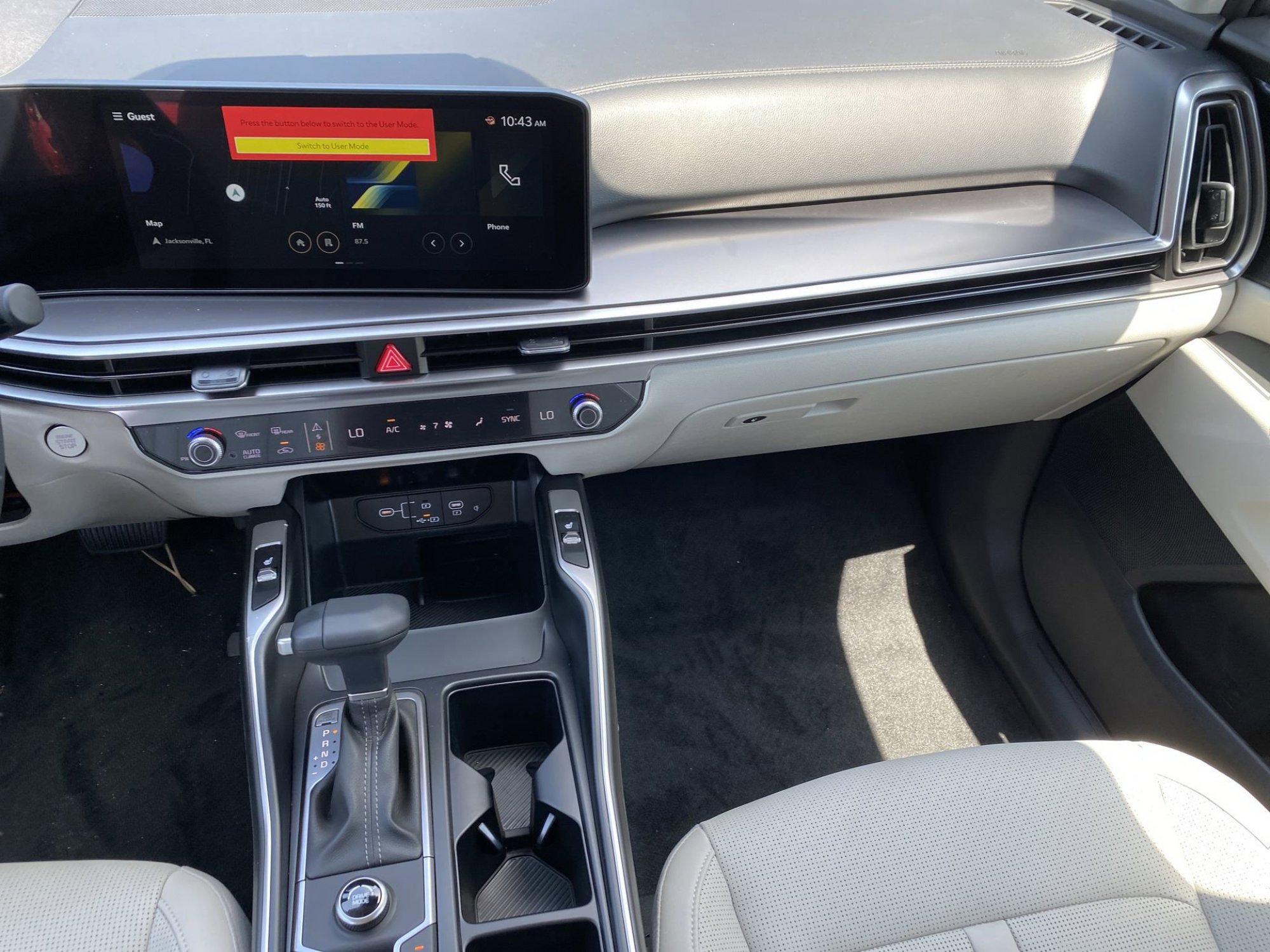 2025 Kia Sorento S photo 9