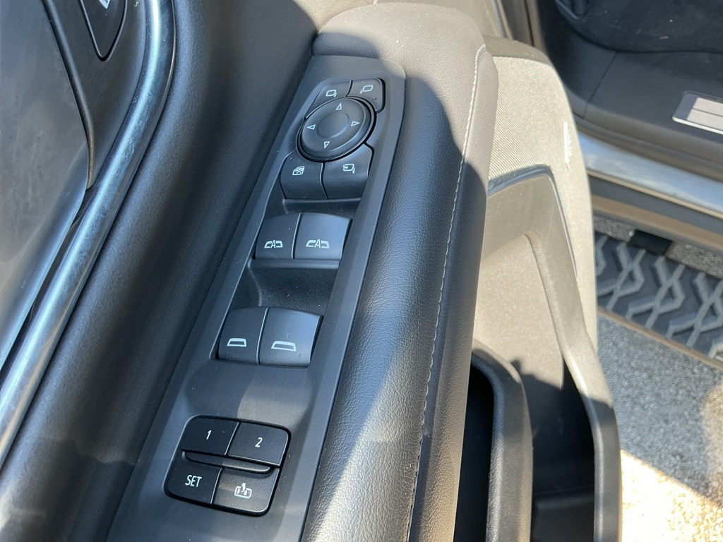 2022 Chevrolet Tahoe Z71 photo 9