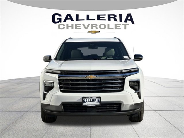 2026 Chevrolet Traverse photo 2