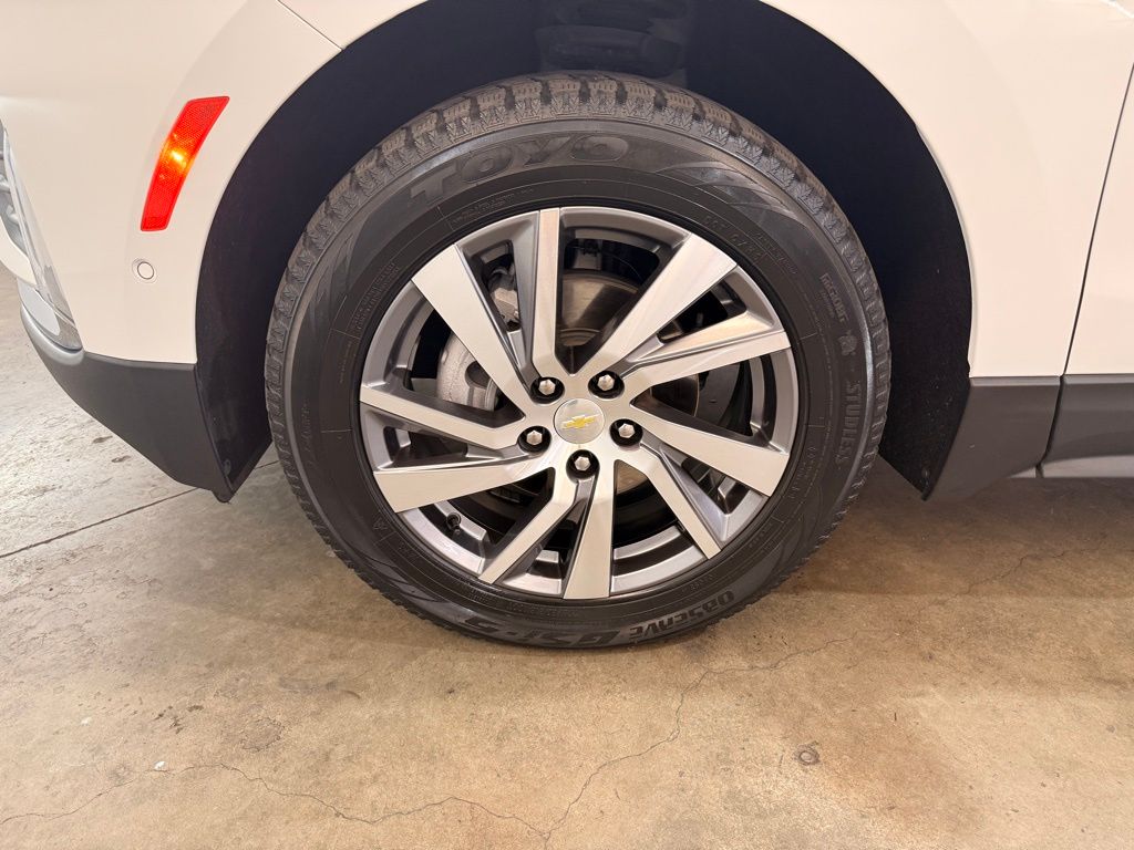 2022 Chevrolet Equinox Premier photo 15