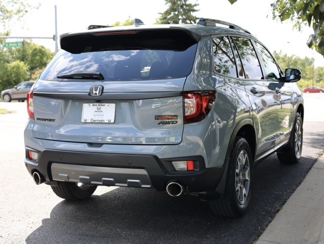 2022 Honda Passport TrailSport photo 3
