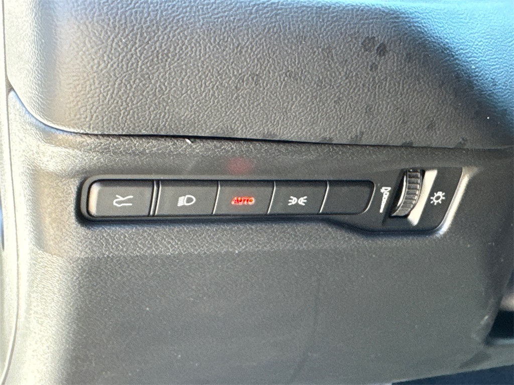 2025 Dodge Charger R/T photo 23