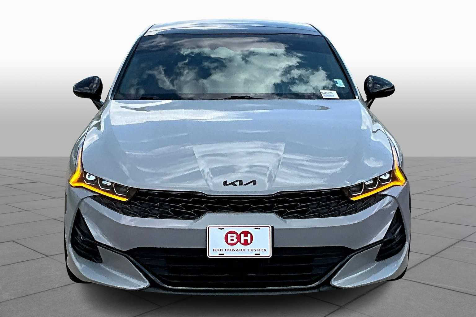 2022 Kia K5 GT-Line photo 3