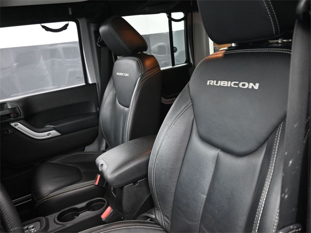 2014 Jeep Wrangler Unlimited Rubicon photo 8