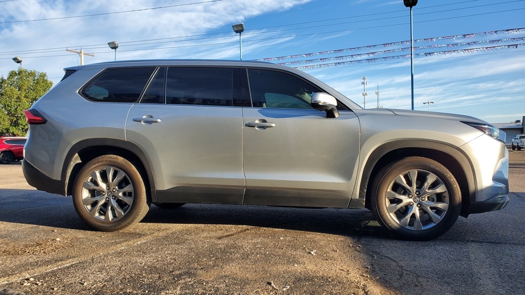 2024 Toyota Grand Highlander Limited photo 9