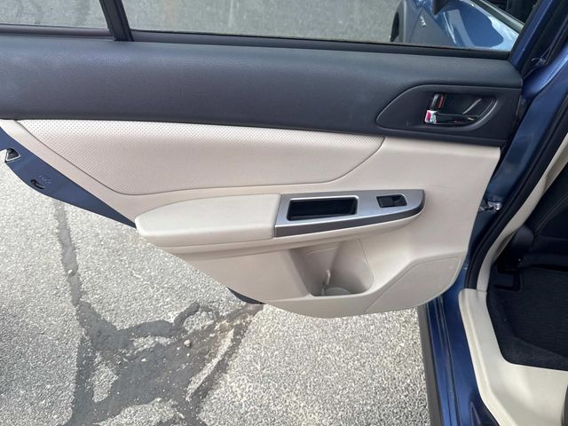 2014 Subaru Crosstrek 2.0i Hybrid Touring photo 11