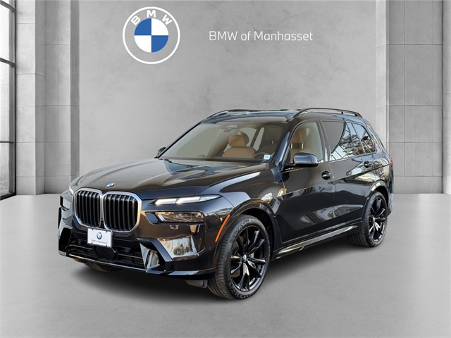 2023 BMW X7 40i's photo