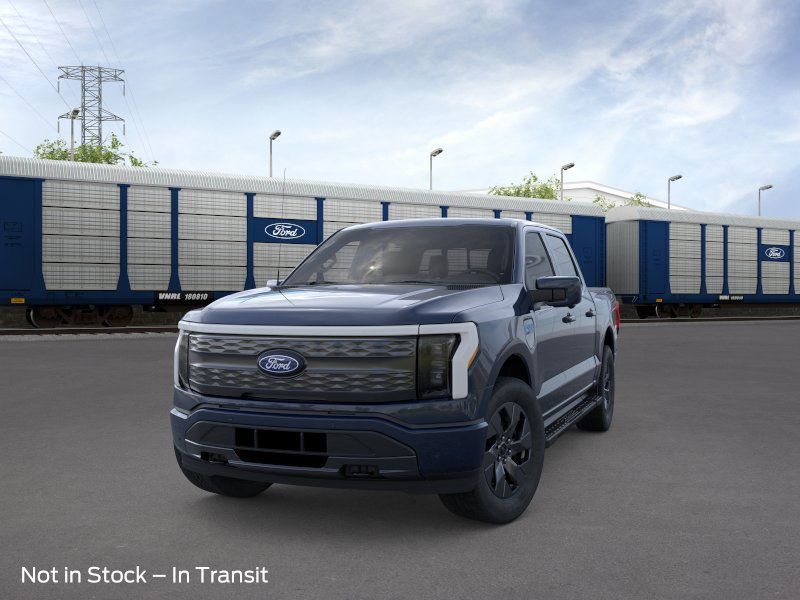 2025 Ford F-150 Lightning Lariat photo 2