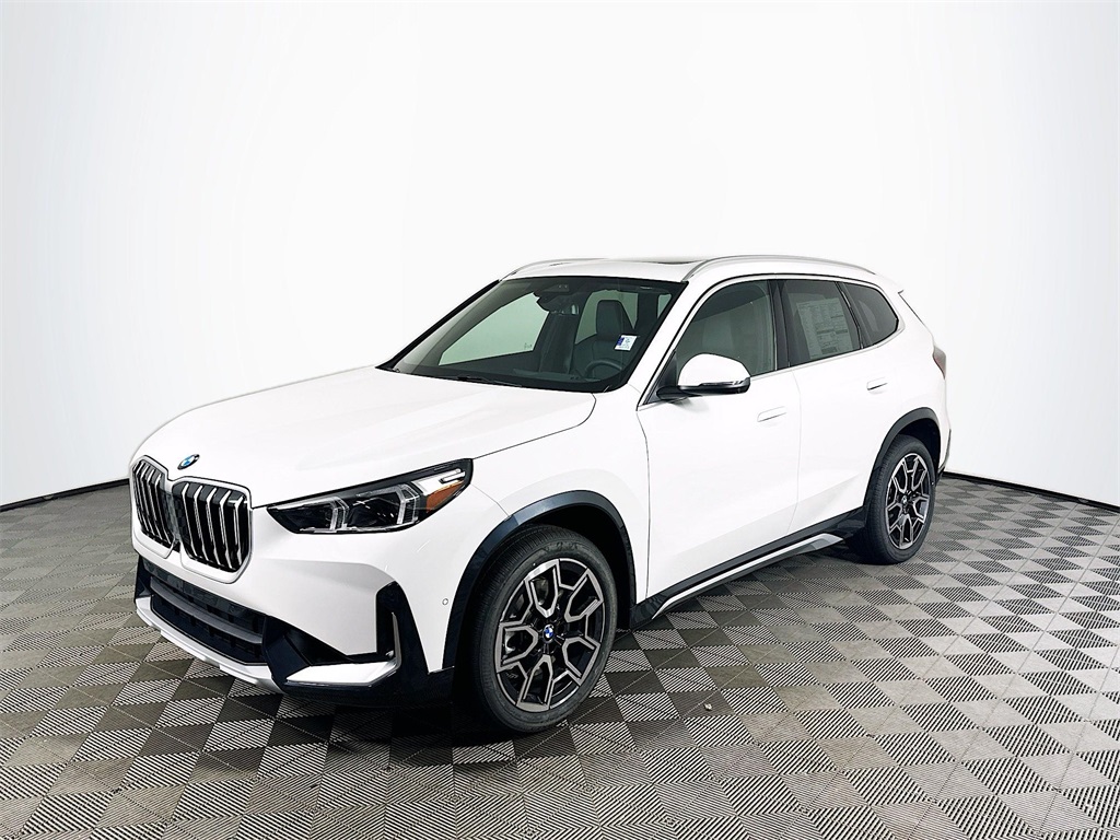 2026 BMW X1 28i's photo
