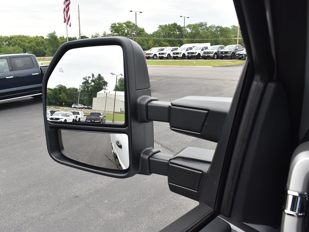 2025 Ford F-350 XLT photo 22