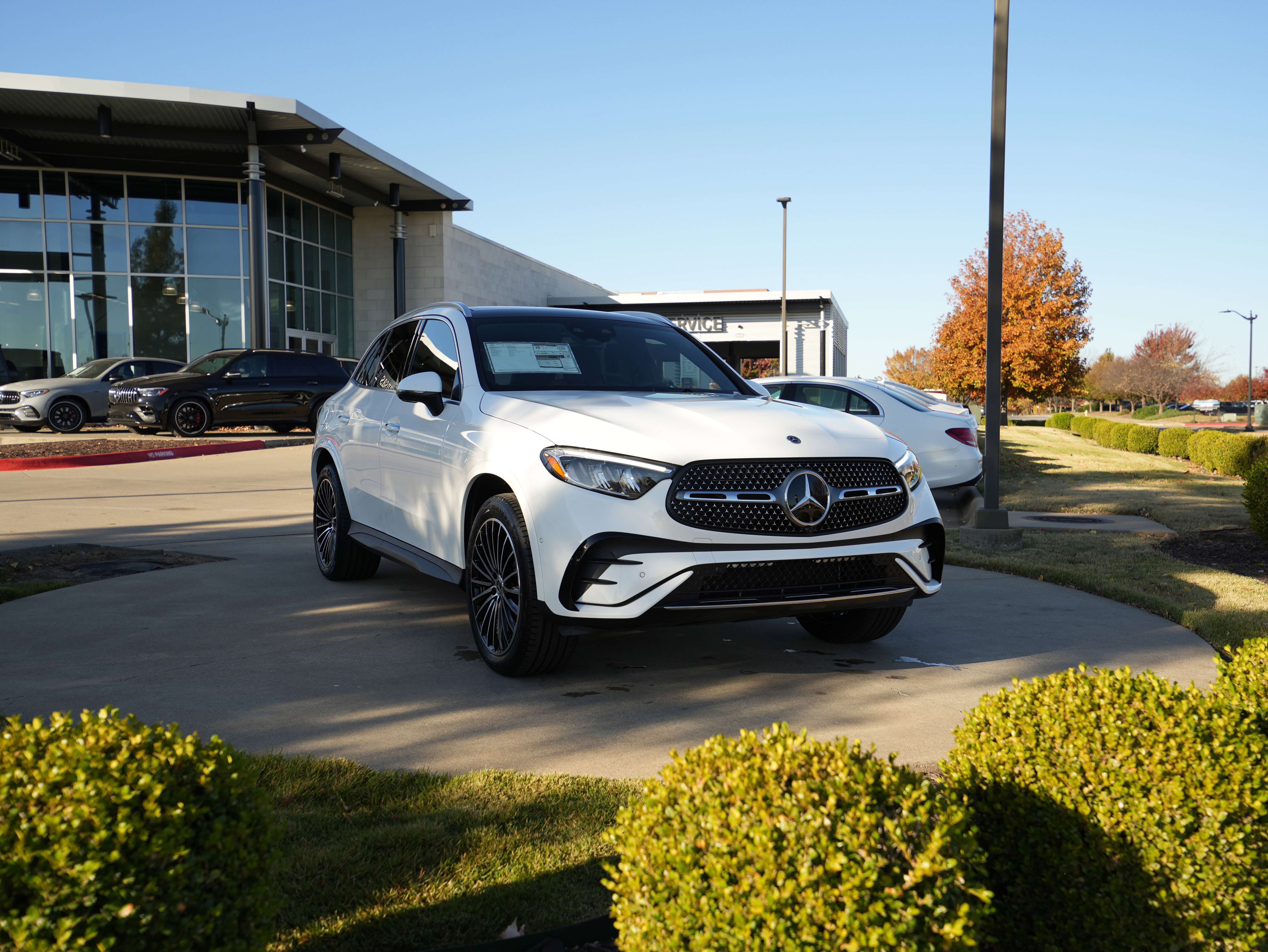 2026 Mercedes-Benz GLC Base's photo