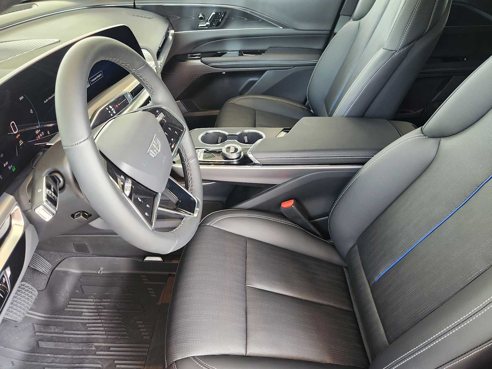 2025 Cadillac Lyriq Sport photo 7