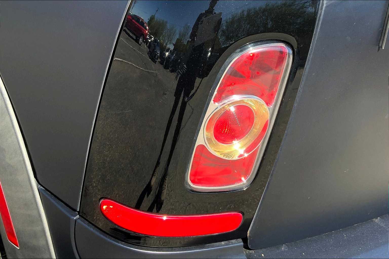 2012 Mini Clubman Base photo 21