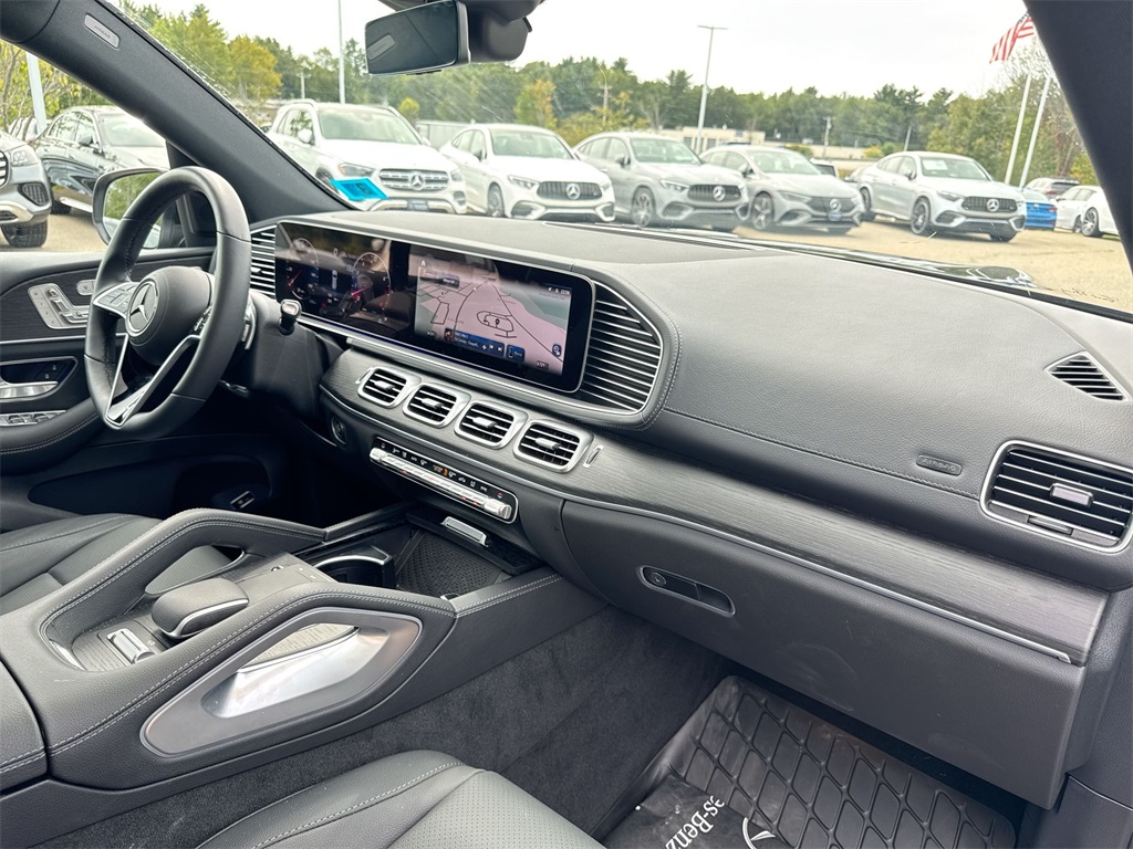 2025 Mercedes Benz GLS 450 4MATIC photo 23