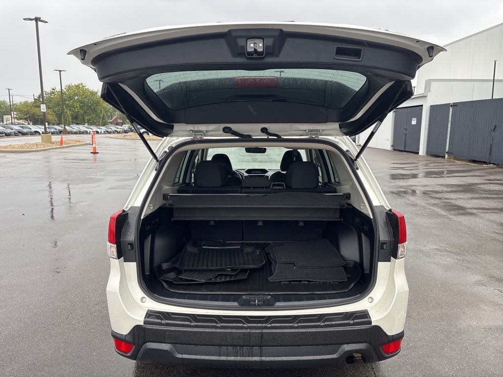 2021 Subaru Forester Premium photo 7