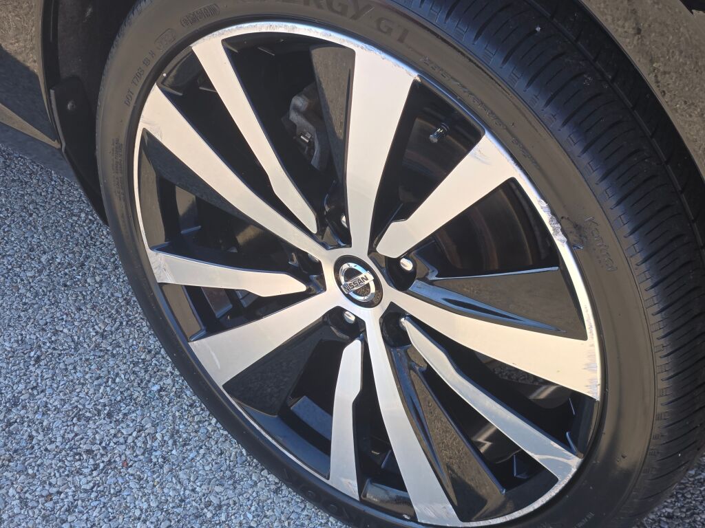 2022 Nissan Altima 2.5 SR photo 11
