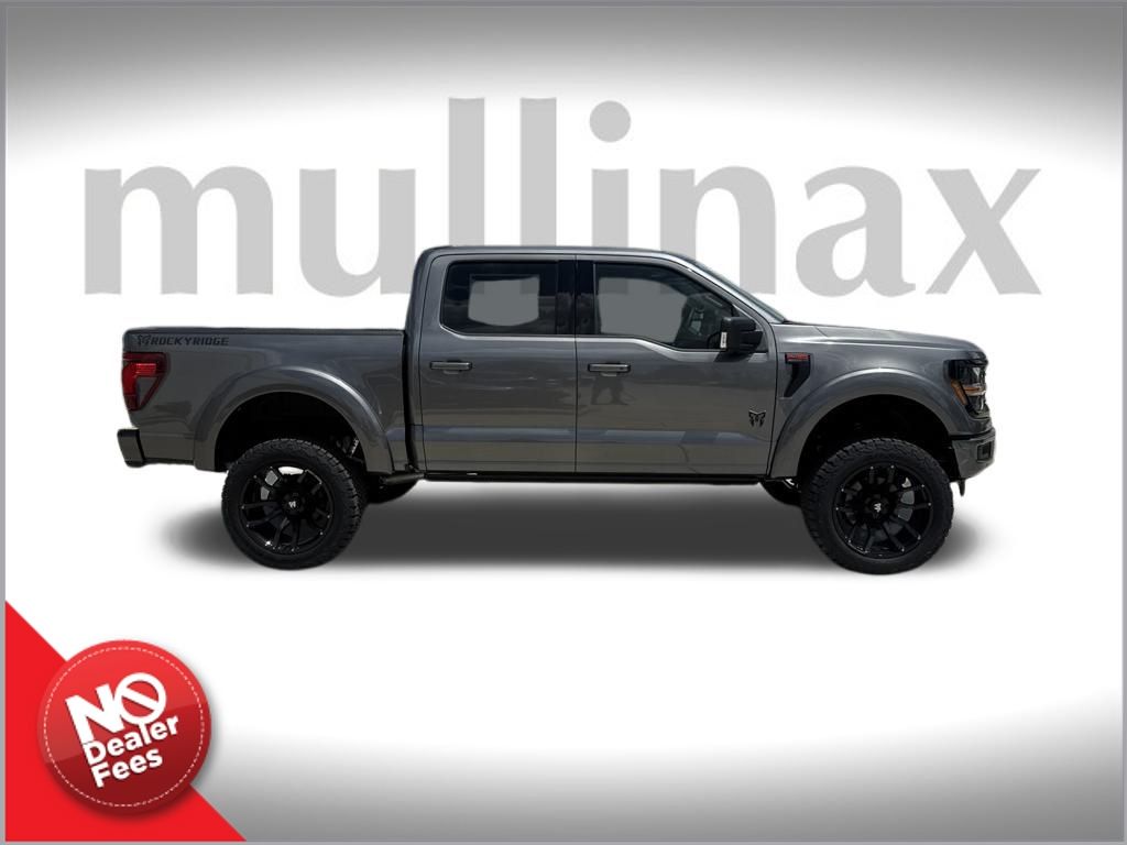2024 Ford F-150 XLT photo 2