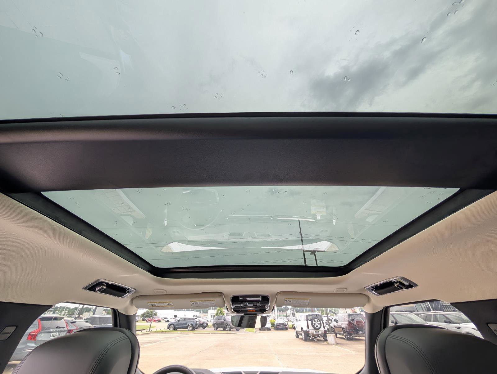 2025 Land Rover Range Rover SE photo 25