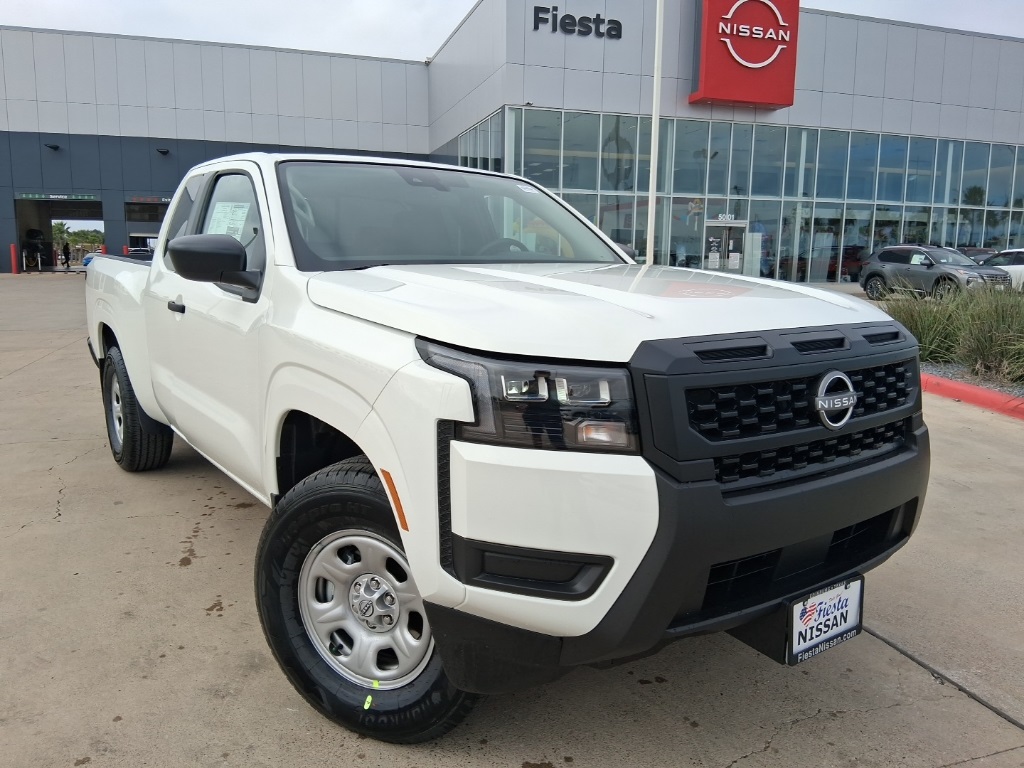 2026 Nissan Frontier S's photo