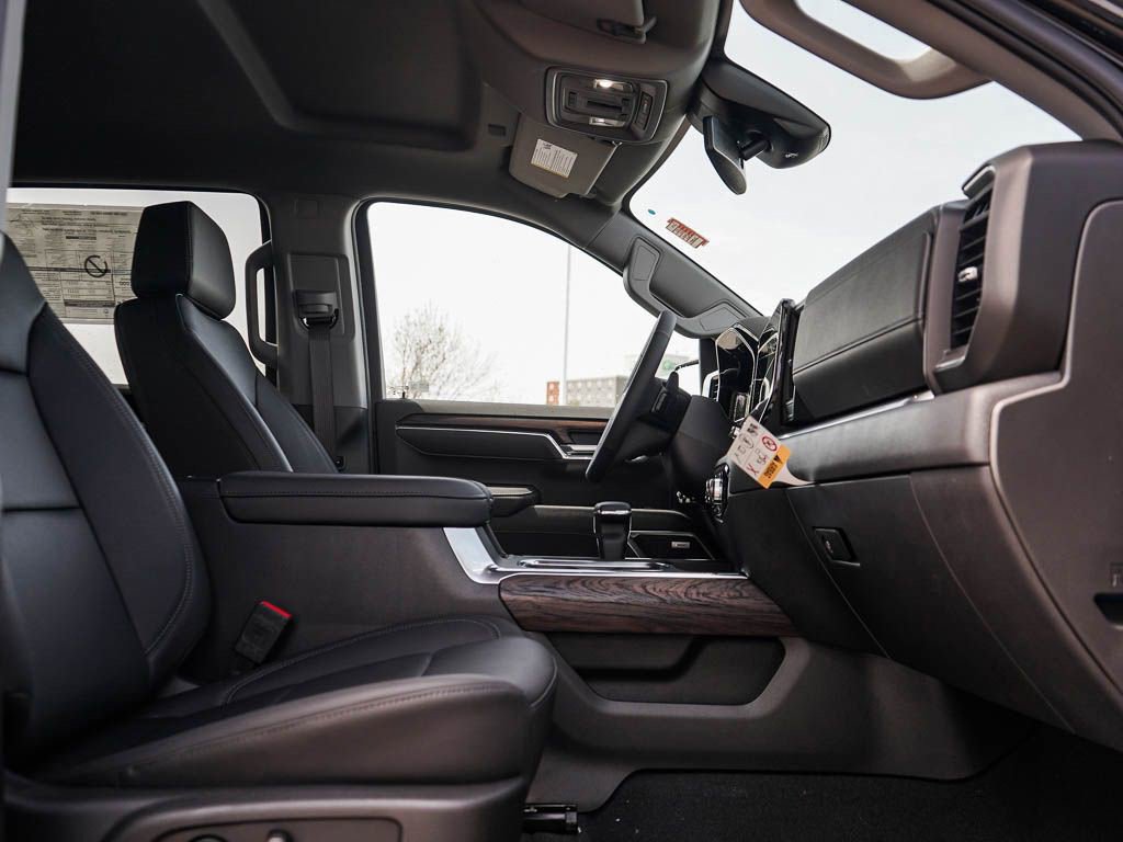 2025 Gmc Sierra SLT photo 8